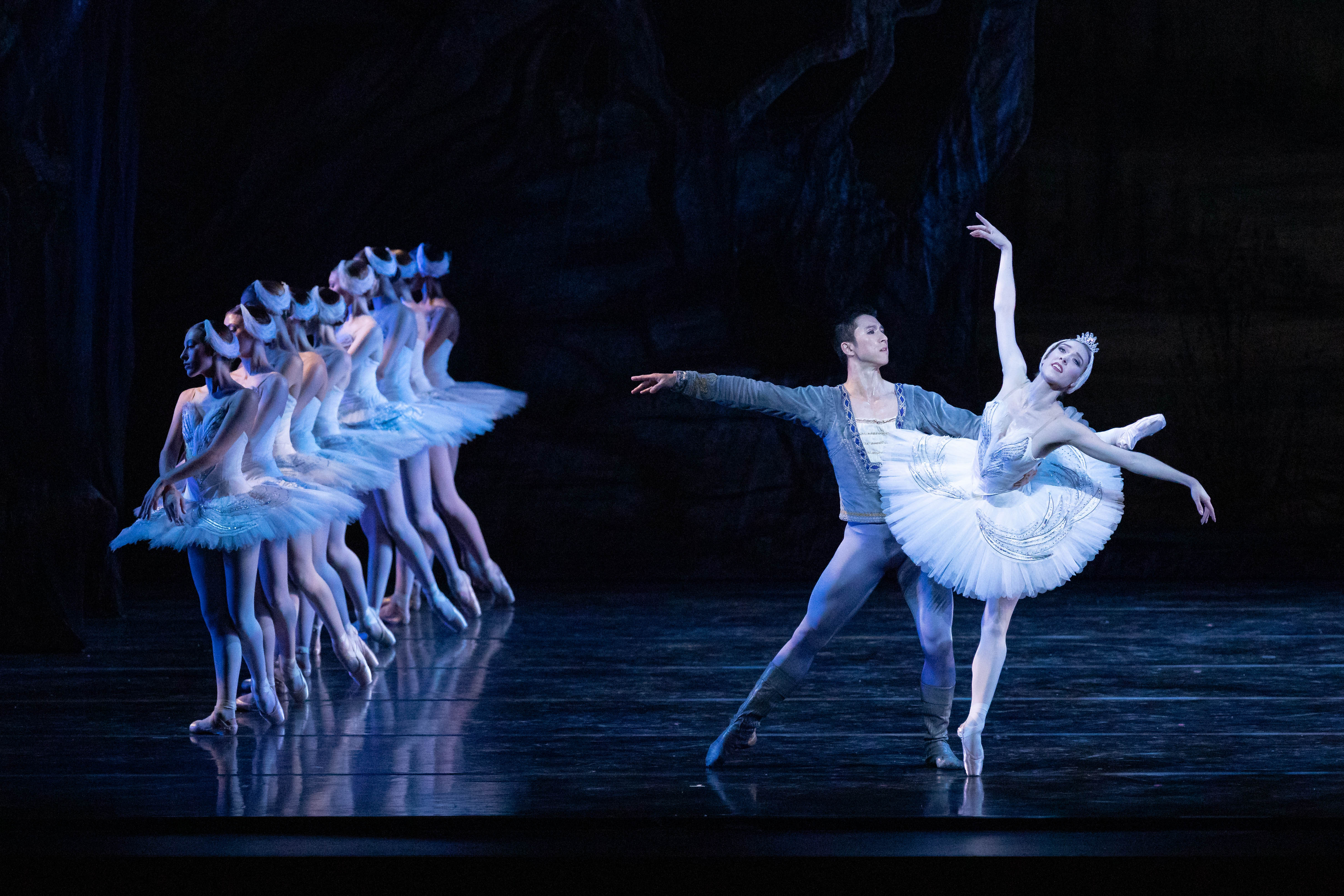 IN REVIEW: Ballet’s ‘Swan Lake’ becoming signature work of the Carney era