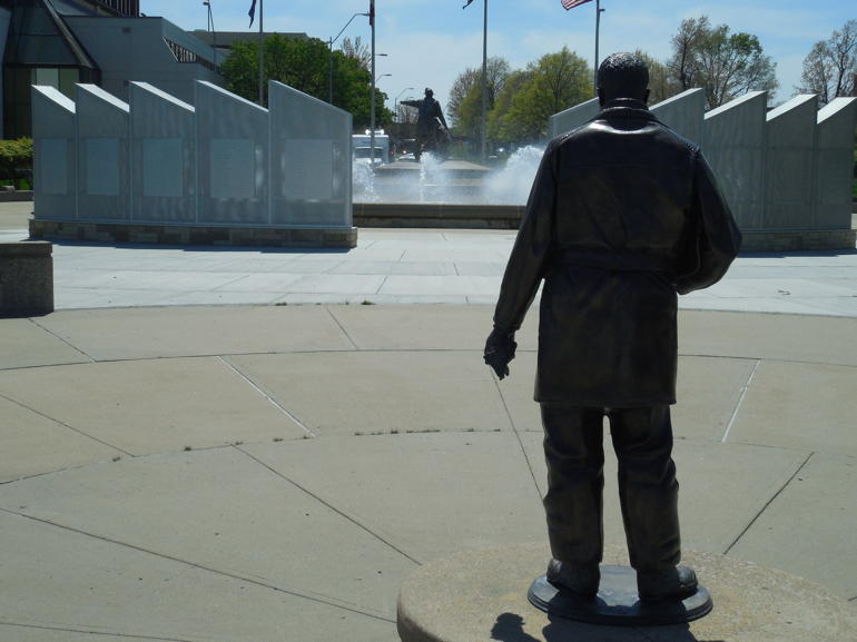 Fountains In Our Town – Firefighters Fountain and Memorial